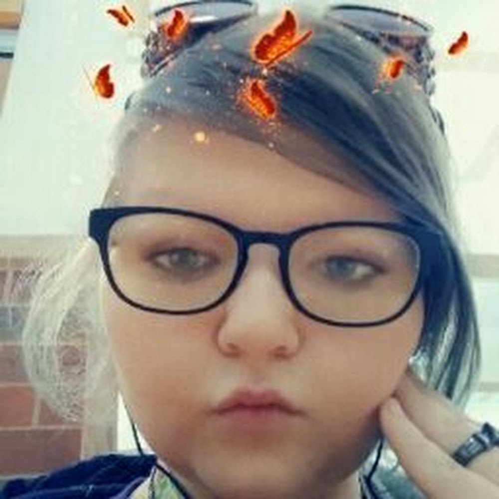 Meet your Posher, Fefe